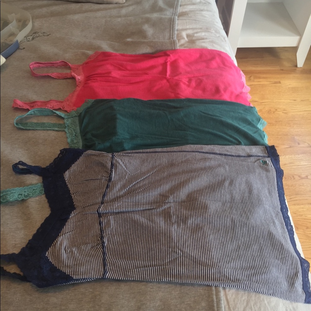 7 American eagle tank tops size M